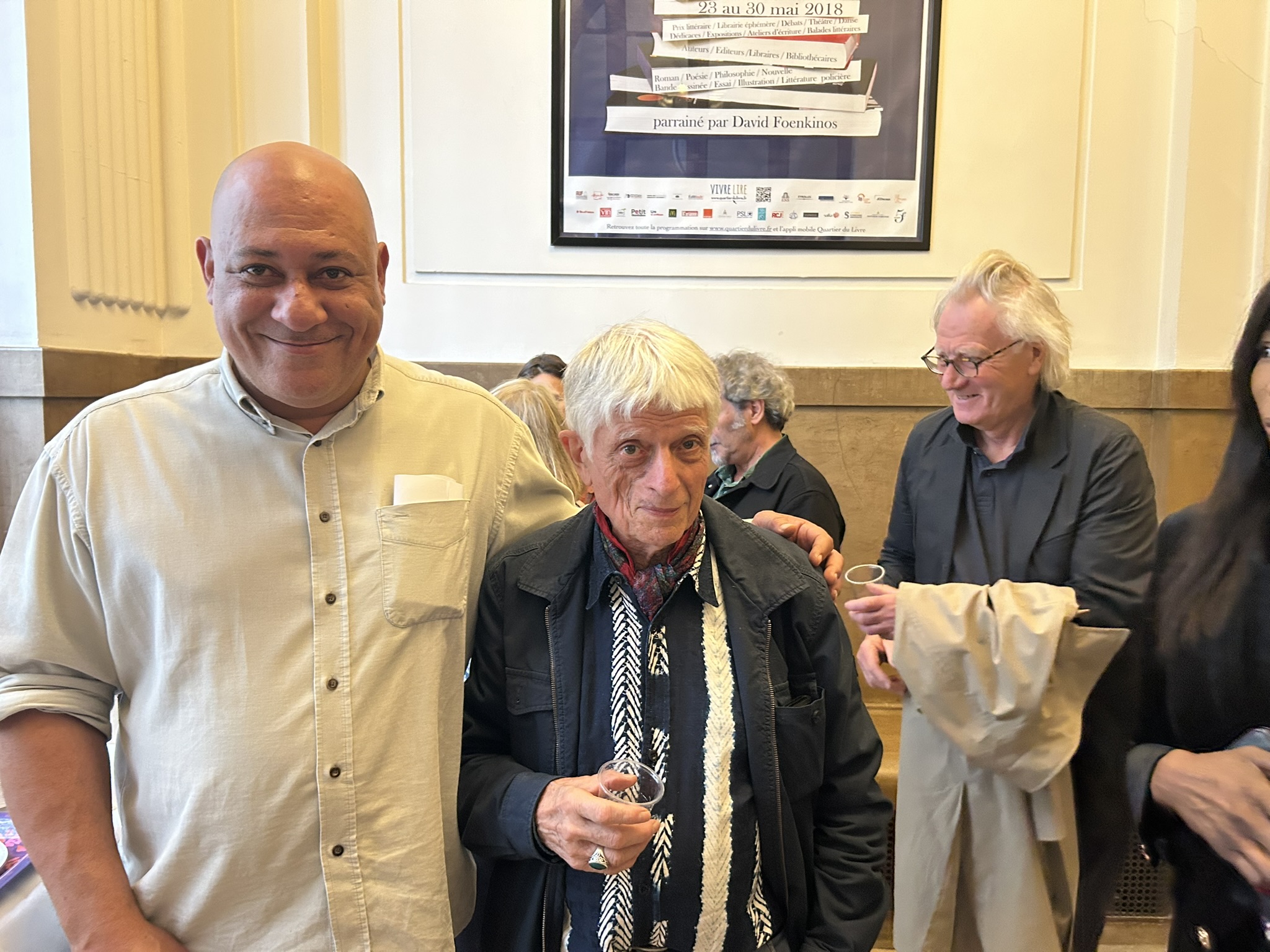 Olivier Métellus et Gilles Nadeau lors des 50 ans des Éditions Maurice Nadeau, à la mairie du 5ᵉ arrondissement.